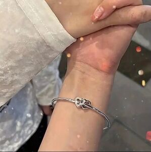 925 Sterling Silver Push Pull‎ Bracelet Cute Double Heart Design Adjustable